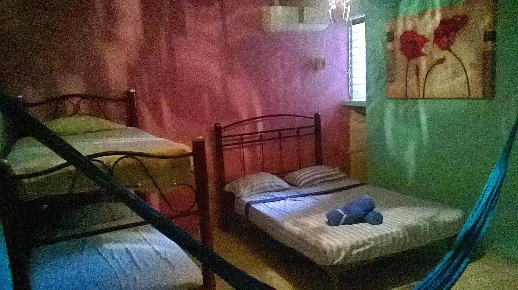 Mayan Hostel Cancún Esterno foto